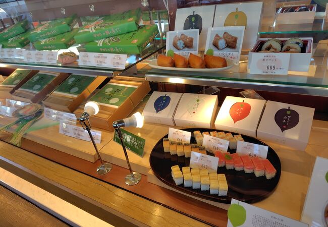 柿の葉ずしヤマト  五條本店 大和鮨 夢宗庵