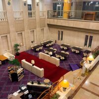 広いラウンジ・カフェ