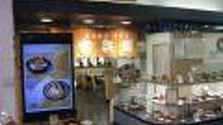 人気のカツカレーはさすがに美味しい