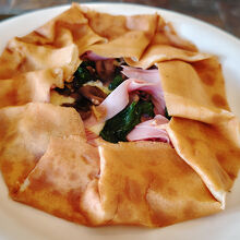 ほうれん草＆マッシュルーム＆ハムのガレット