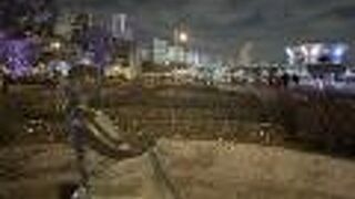 赤い靴はいてた女の子像 (山下公園)