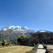 タサン・ビレッジとニルギリ