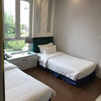 シングルベット2台のツインルーム