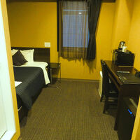 入って全景です