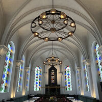 ステンドグラスが美しいレストラン