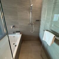 浴槽かもうちょっと深いと最高なんだけど…