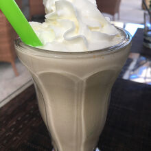 シェイクに見えてアルコール度数は高め