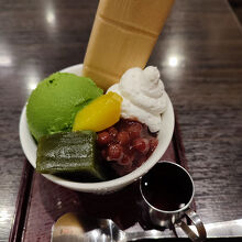 直径6cmくらいの器