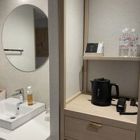 シャワー、トイレ、洗面台、３点独立タイプ