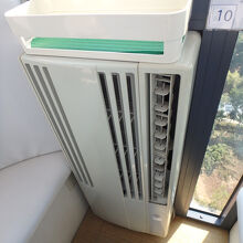 もちろんエアコン完備で快適に乗車できる