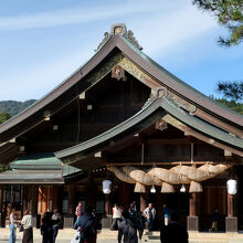 大社を代表する風景の一つ「拝殿」