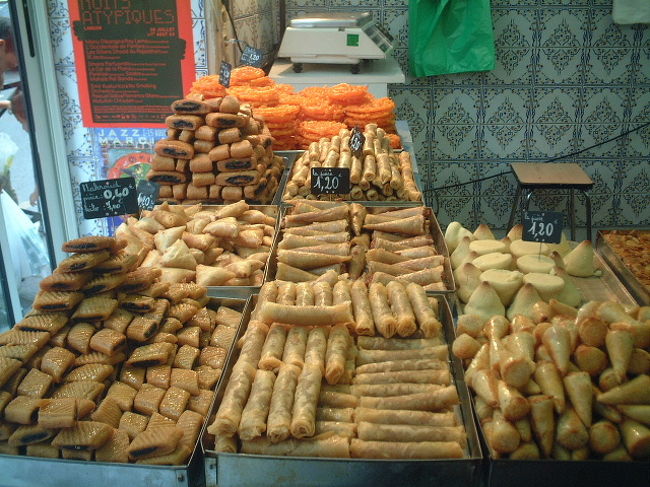 ボルドーにはおいしくて、安く食べられるスペイン、ポルトガル,アラブ料理屋がたくさんあります。<br />今回はアラブ料理とお菓子の紹介です・・・