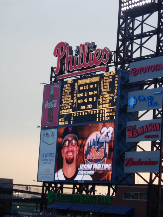Philadelphiaでは、地元Phillies対NY Metsの試合を観戦しました。松井稼頭央選手も２番ショートで先発。ヒット、好守備も披露していました。また、市内観光では市庁舎、Liberty Bellと見てきました。
