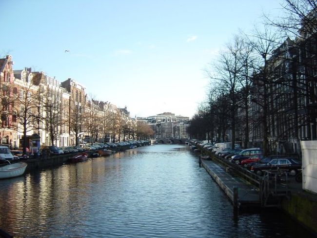 仕事でアムステルダムにいったついでに散歩してきました。