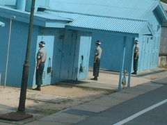 板門店　Panmunjom（パンムンジョム）北朝鮮と韓国の国境 見学