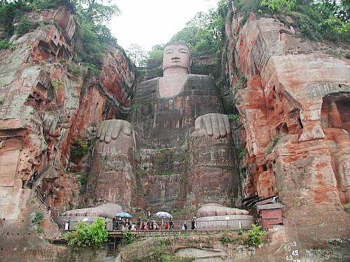 中国四川省の世界遺産を巡る旅（楽山大仏様は下駄みたい）』楽山