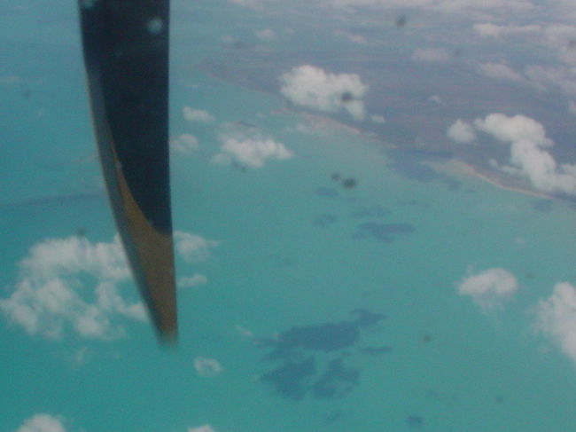 カンクンに行ったついでに、懐かしのバハマにも寄ってみました。これもはバハマからの帰りの飛行機の中から撮影。やっぱりカリブ。