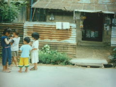 タチレク・ミャンマー・街裏の・駄菓子屋さん