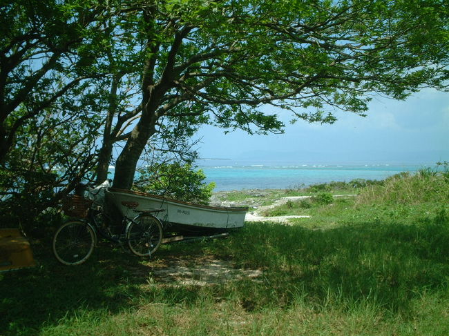竹富島を旅立ち石垣島から黒島へ日帰り旅行。汗をだらだらかきながら自転車で島を一周しました、最高でした。