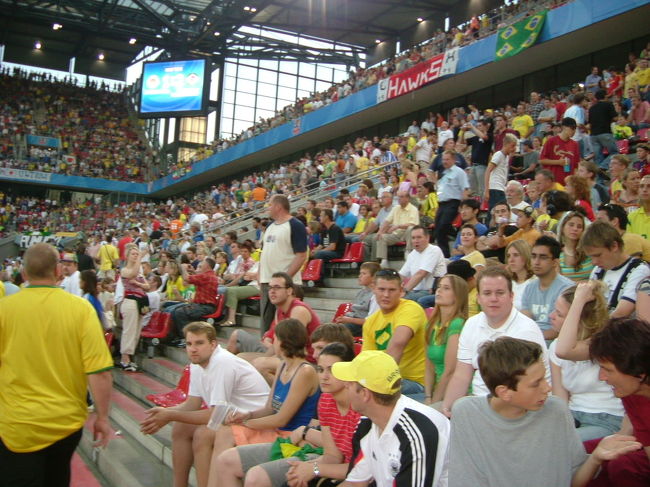 6月22日にケルンで行われたコンフェデレーションズカップ、日本VSブラジル観戦。