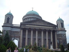 中欧ヨーロッパ8日間の旅?【ハンガリー・センテンドレ、エステルゴム、パンノンハルマ編】