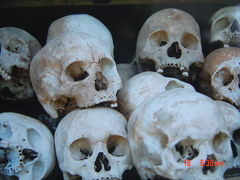 カンボジア. クメアルージュの爪跡