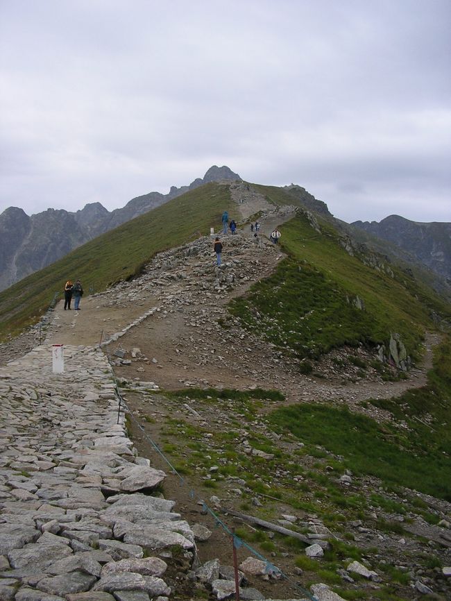 最近フィヨルドや山の景色が好きになってきていて、タトリー山脈の景色が見たくてザコパネに行ってみました。素晴らしい景色、素晴らしくそしてタフなコース。そして想像以上の人。なかなか楽しめました。