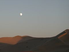 初めて歩いた月の砂漠