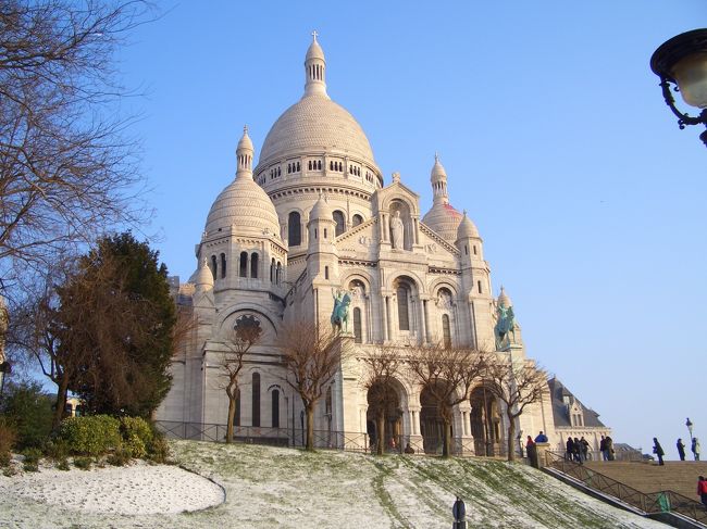 この旅の最終地がパリでした。<br />いろんなとこをくるくるまわってじっくりはみれなかったけど<br />お城や教会を見て回ってフランスの歴史を感じることができたかな〜☆