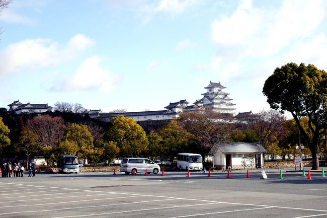 悲しい旅から思い出の旅へ 今回は近くに宿をとりました<br />ホテルアベスト姫路から歩いて6分くらいの位置です<br />ツイン8800円で夕(カレーとわんこうどんのみ)朝がついている<br />シングル4800円必要な設備はすべてありですが駐車場がほんの少し離れた契約駐車場