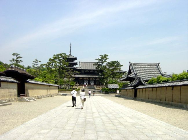 適当に車を飛ばして楽しい旅行です。斑鳩から南京都なんですが奈良の案内書にも載ってるお寺です。