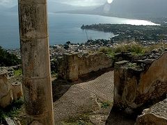 ★シチリア島、車旅（６） −ソルントの遺跡へ