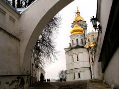 ペチェールスカヤ大修道院に潜ってきました