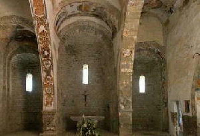 アラゴン地方のちいさなsanta maria de buil村にある、古いロマネスクの教会「聖マリア教会」をご紹介します。