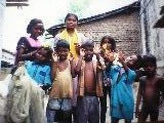 ＣＨＯ−ＧＥＮＫＩハリジャンの村・日本人の葛藤。