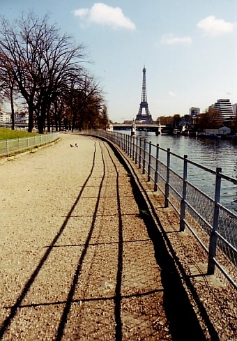 ★ちょっと昔のフランス 春、パリ、再会