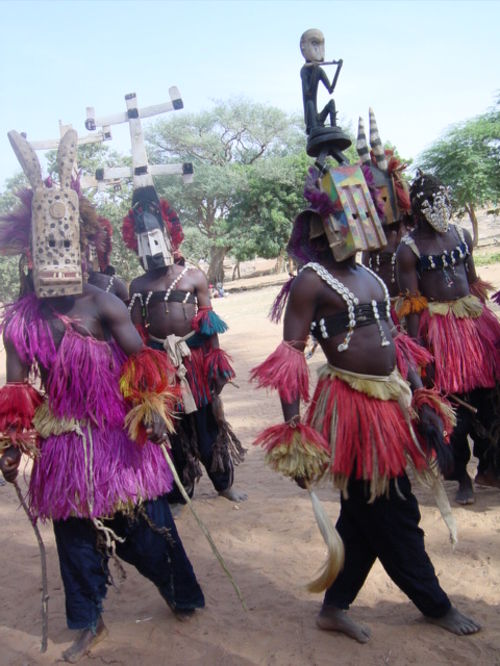 死者の魂が宿る“仮面”の踊り、ドゴン族に会う』マリの旅行記・ブログ