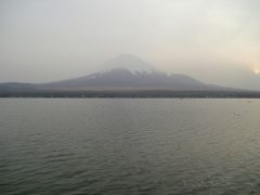 山中湖からみる富士山