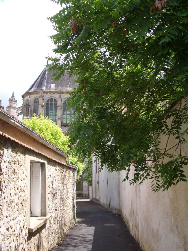 『ｻﾝ ｼﾞｭﾘｱﾝ ﾄﾞｭ ｻﾙｰ ﾌﾞﾙｺﾞｰﾆｭ ﾖﾝﾇの小さな村』ブルゴーニュ地方(フランス)の旅行記・ブログ by かもさん