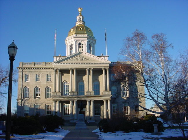この8部作旅行記は 2003年/2004年 年末/年始 にアメリカ New England 地方、カナダ Quebec 州を旅行したときの物です。<br /><br />第一部は New Hampshire 州。