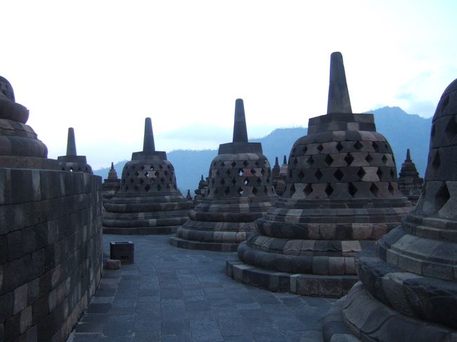 Borobudur -インドネシア島めぐり-