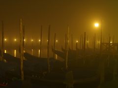 霧のヴェネツィアはムード満点♪（Venezia&Toscana-drive?）