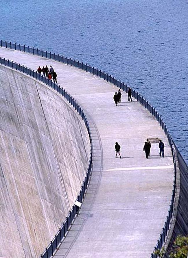 『2001年スイスの旅（16）エモッソン湖』マルティニ(スイス)の旅行記・ブログ by 4nobuさん【フォートラベル】
