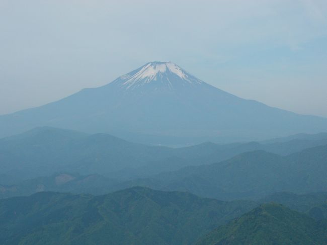 ０５年５月２１日、丹沢の檜洞丸(1601m)に登りました。