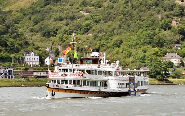 のんびりしすぎて ちょっと退屈なライン川クルーズ ライン川流域周辺 ドイツ の旅行記 ブログ By Nasubonさん フォートラベル