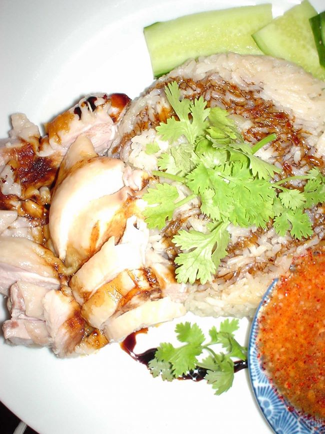 東京・荻窪にあるマレーシア(チャイニーズ)料理店「馬来風光美食」<br />マレーシア好きのメンバーで、食べに食べたりっっ!(笑)<br />美味しかった〜〜〜!<br />このお店は、マレーシア・イポー出身のチャイニーズマレーシアンのステキな女性がやっています。<br />(画像は私が食べたかった「海南鶏飯」です。)