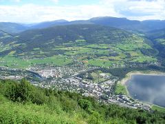 北欧【12】 4大フィヨルドで命の洗濯　[　ヴォスの町　]