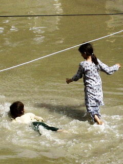 Pakistan　カラチの雨季は洪水だらけ