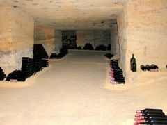 南仏ドライブ横断の旅（2006）②__2日目◆　サンテミリオンワインめぐり1 「広大な洞窟セラー、シャトー・ベレール（Chateau belair)」
