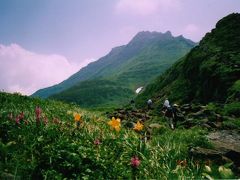 鳥海山に登る